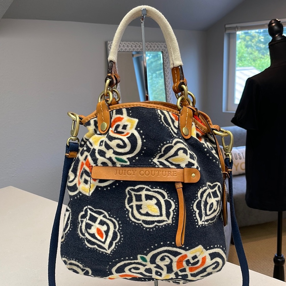AWESOME Y2K Juicy bag w/ Crossbody Strap. Roomy, like new. SF home 😊